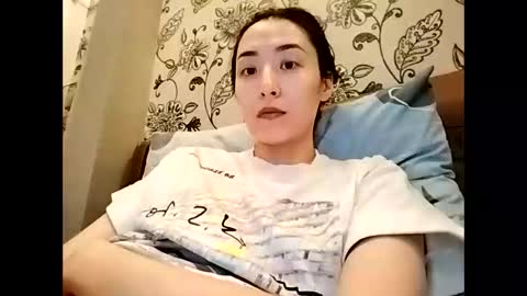 Effy online show from May 12, 4:38 pm