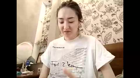 Effy online show from May 11, 11:39 am