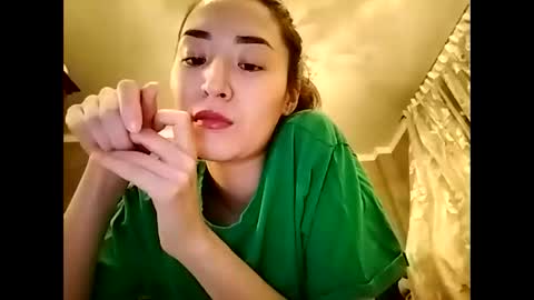 Effy online show from March 1, 4:44 pm