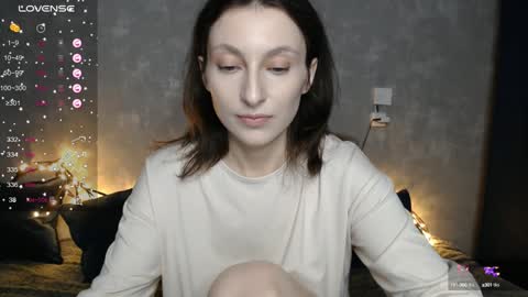 Snapshot of effy_gray chatting on January 28, 11:07 pm Anna online show from January 28, 11:07 pm