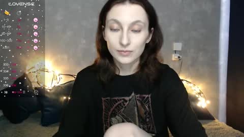 Snapshot of effy_gray chatting on February 24, 6:16 am Anna online show from February 24, 6:16 am