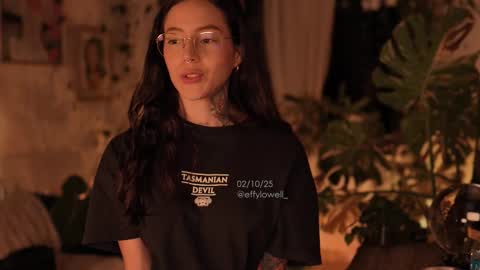 Effy online show from October 3, 1:59 am