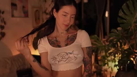 Effy online show from March 4, 1:23 am