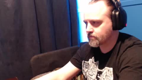 Eh Mac online show from March 8, 7:31 pm