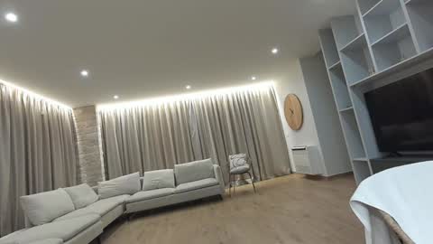 Erik and Alice online show from October 8, 1:13 am