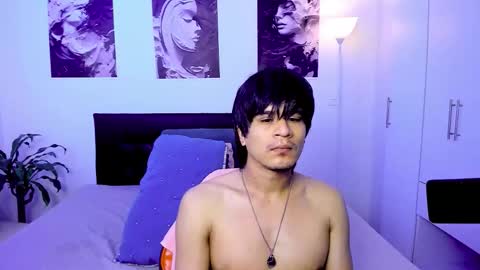 eiden_allenx1 online show from December 2, 6:06 pm