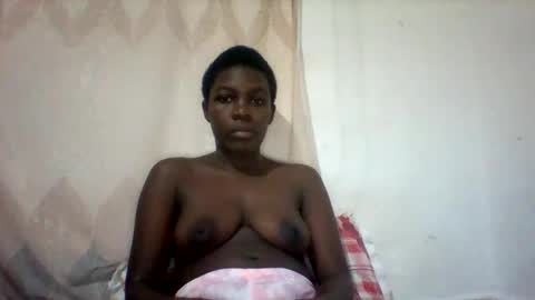 eileen_en online show from May 24, 1:17 pm