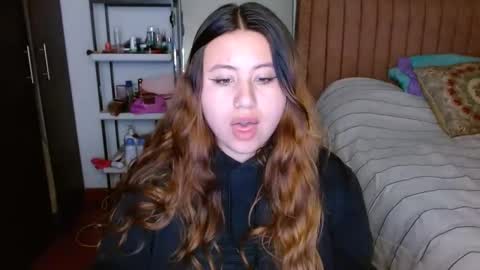 Snapshot of eimy_collin chatting on March 12, 2:30 am EIMY   MODEL INDEPENDENT online show from March 12, 2:30 am