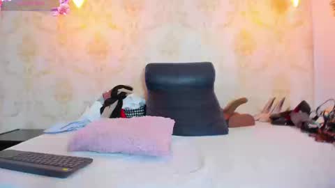 Eimy online show from September 23, 8:37 pm