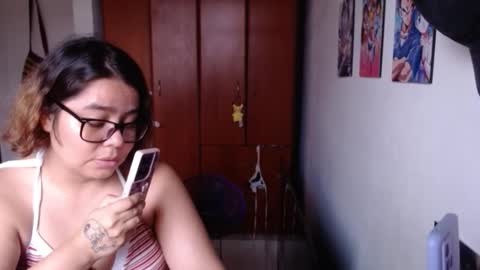 eimy_saenzz online show from February 22, 7:38 pm