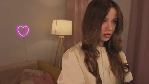 eira_kilian online show from November 29, 7:49 am