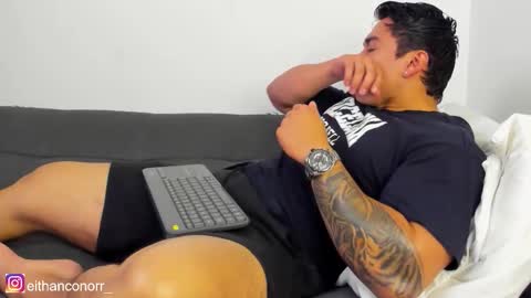 EITHAN CONOR online show from January 14, 2:52 am