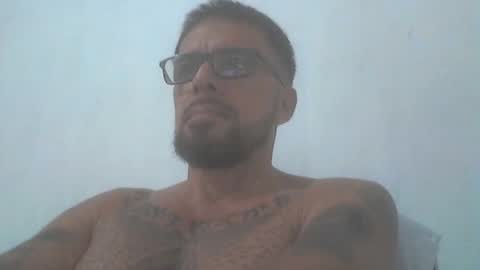 el_principe_veryhot online show from February 3, 4:32 am