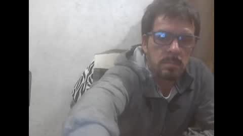 Snapshot of el_principe_veryhot chatting on March 11, 6:41 am el_principe_veryhot online show from March 11, 6:41 am