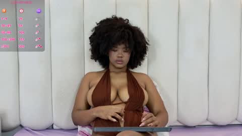 ela_ebony_ online show from June 5, 12:21 pm