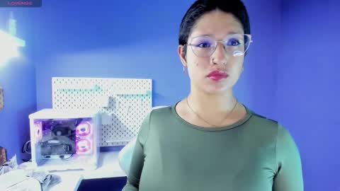 elaine87_ online show from November 19, 9:57 pm