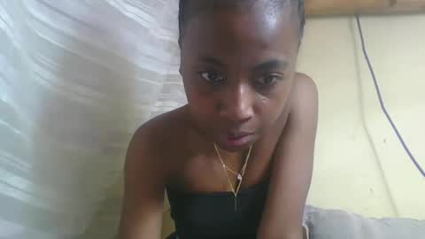 Snapshot of elalia1234 chatting on September 20, 4:04 am elalia1234 online show from September 20, 4:04 am