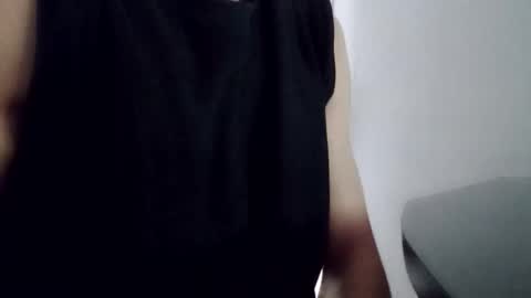 joeeee4 online show from April 11, 12:31 pm