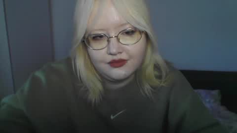 elayne_sweet online show from May 15, 10:45 am