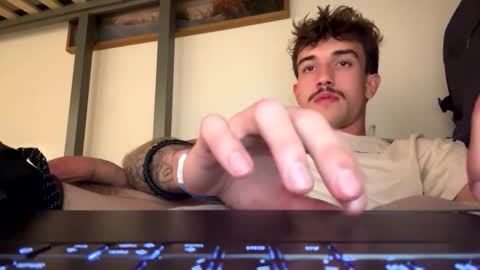 Snapshot of electron448 chatting on October 10, 12:38 am electron448 online show from October 10, 12:38 am