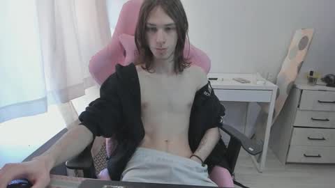 eleganc3 online show from March 14, 7:45 am