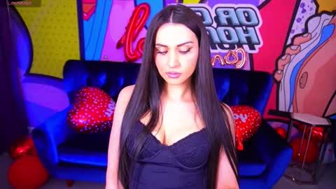 elegant_mysterious online show from February 15, 8:51 pm