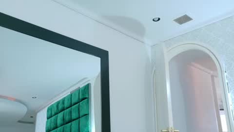 elektradoll1 online show from May 28, 12:03 pm