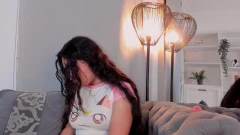 Snapshot of elen_cr chatting on October 22, 7:37 pm Elen CR online show from October 22, 7:37 pm