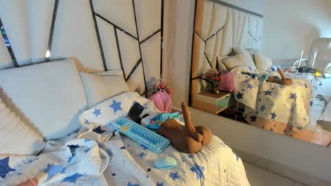 Elena online show from October 15, 8:31 pm