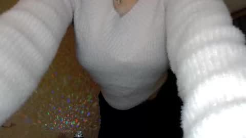 Snapshot of elenaza chatting on October 18, 6:34 pm elenaza online show from October 18, 6:34 pm