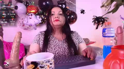 elenna_boobs_ online show from October 26, 8:37 am