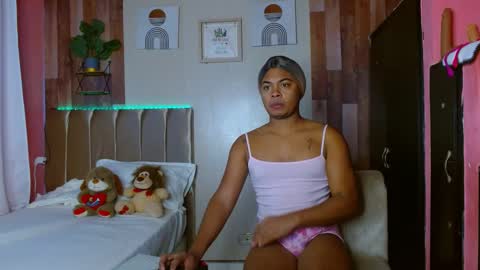 eletrabrowns online show from October 14, 12:30 pm