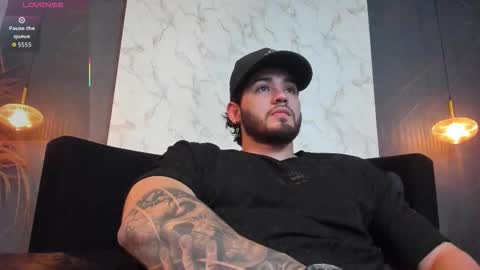 Elian online show from November 15, 1:24 pm