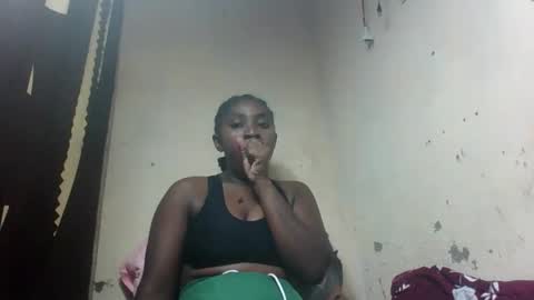 eliannee online show from December 22, 11:50 am