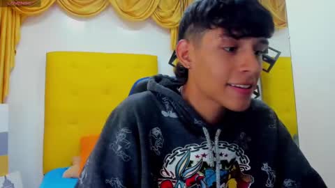 E L I A S online show from February 20, 3:23 am