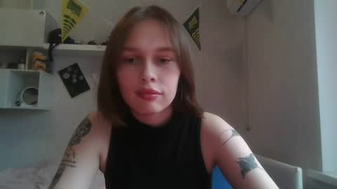 elicandy_ online show from June 27, 12:11 pm