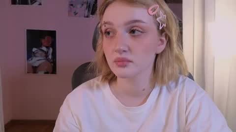 Ellie online show from February 3, 6:22 am