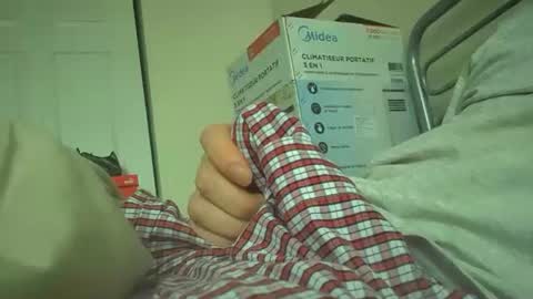 eliexavier123456789 online show from December 23, 5:32 pm