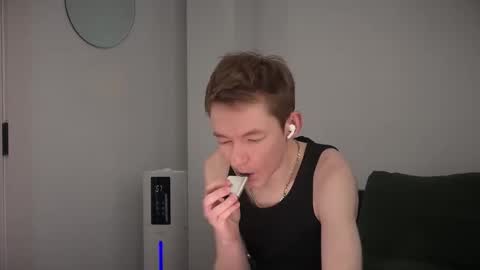 Eli Grayson online show from February 4, 4:11 pm