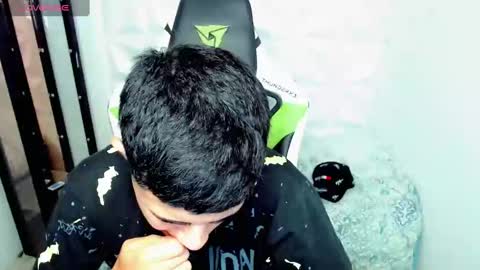 bby-santy online show from December 4, 1:25 pm