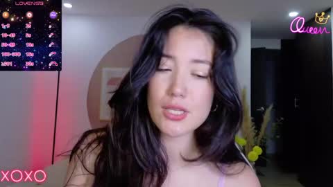 eliiih_ online show from May 29, 10:02 am