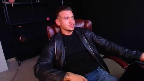 ElijahThorne online show from February 10, 12:30 pm