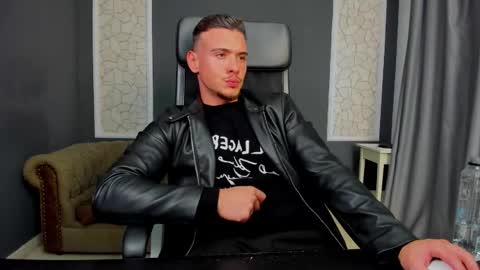 ElijahThorne online show from March 17, 10:31 am