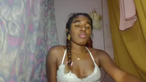 elina981 online show from April 14, 6:11 pm