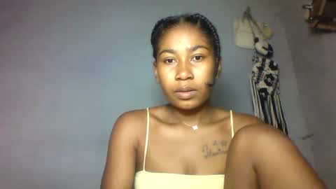 elina981 online show from April 1, 11:12 pm