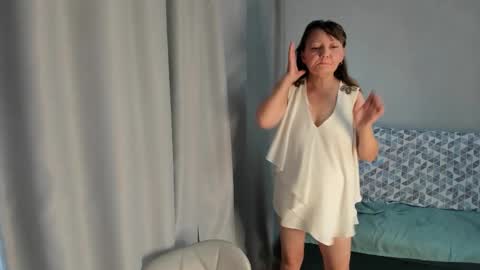 Elis online show from October 24, 1:17 am