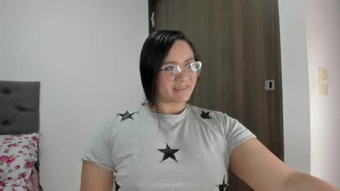 Snapshot of elisa_connors18 chatting on October 9, 1:11 am      online show from October 9, 1:11 am