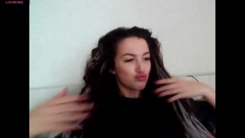 elisa_dove208 online show from October 22, 5:32 am