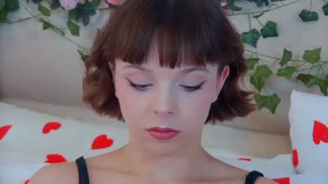 ElisabethDavis online show from July 2, 3:50 pm