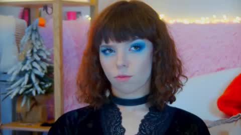 ElisabethDavis online show from November 25, 3:33 pm